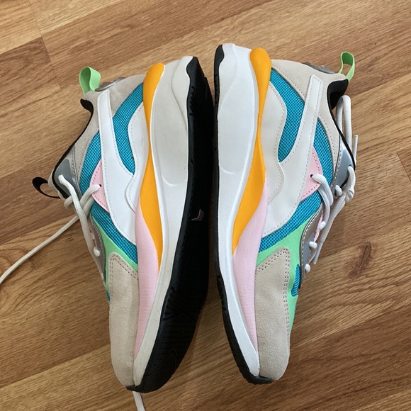 Puma sneakers - Picture 3 of 8